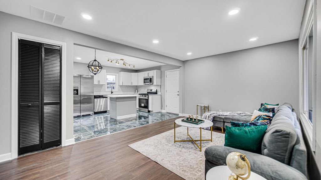 Photo of 3146 Marion Street, Hobart, IN 46342 (MLS # 836936)