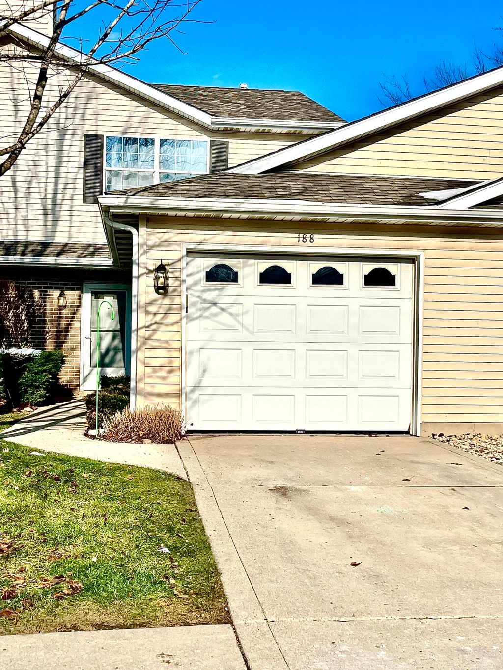 Photo of 188 Summertree Drive, Chesterton, IN 46304 (MLS # 831840)