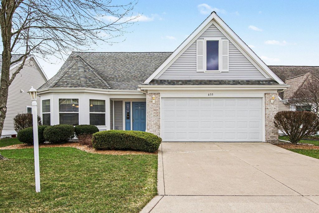 Photo of 655 Surrey Walk Drive, Valparaiso, IN 46385 (MLS # 835723)