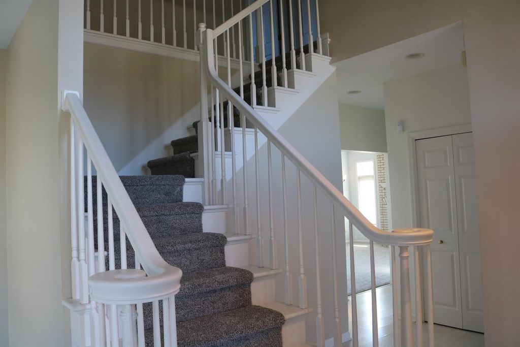 Photo of 9939 Sequoia Lane, Munster, IN 46321 (MLS # 835108)