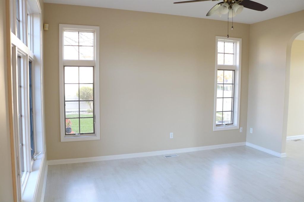 Photo of 9939 Sequoia Lane, Munster, IN 46321 (MLS # 835108)