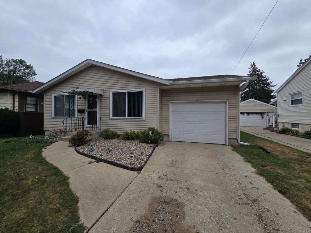 Photo of 1125 170th Street, Hammond, IN 46324 (MLS # 845663)