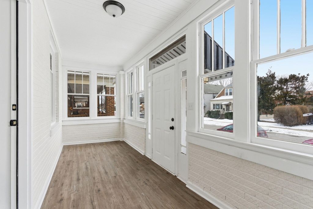 Photo of 1207 Lakeview Avenue, Whiting, IN 46394 (MLS # 833668)