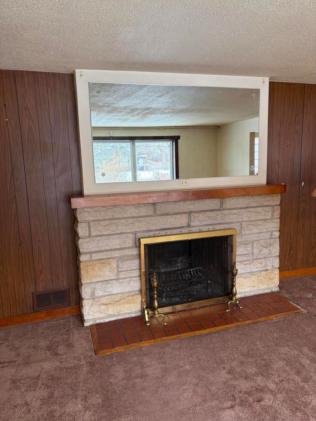 Photo of 1135 Lakeview Drive, Schererville, IN 46375 (MLS # 833639)