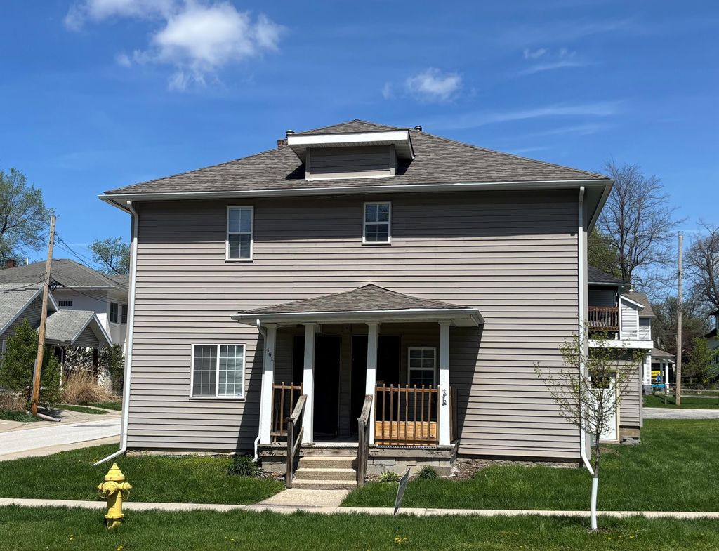 Photo of 401 Brown Street, Valparaiso, IN 46383 (MLS # 837453)