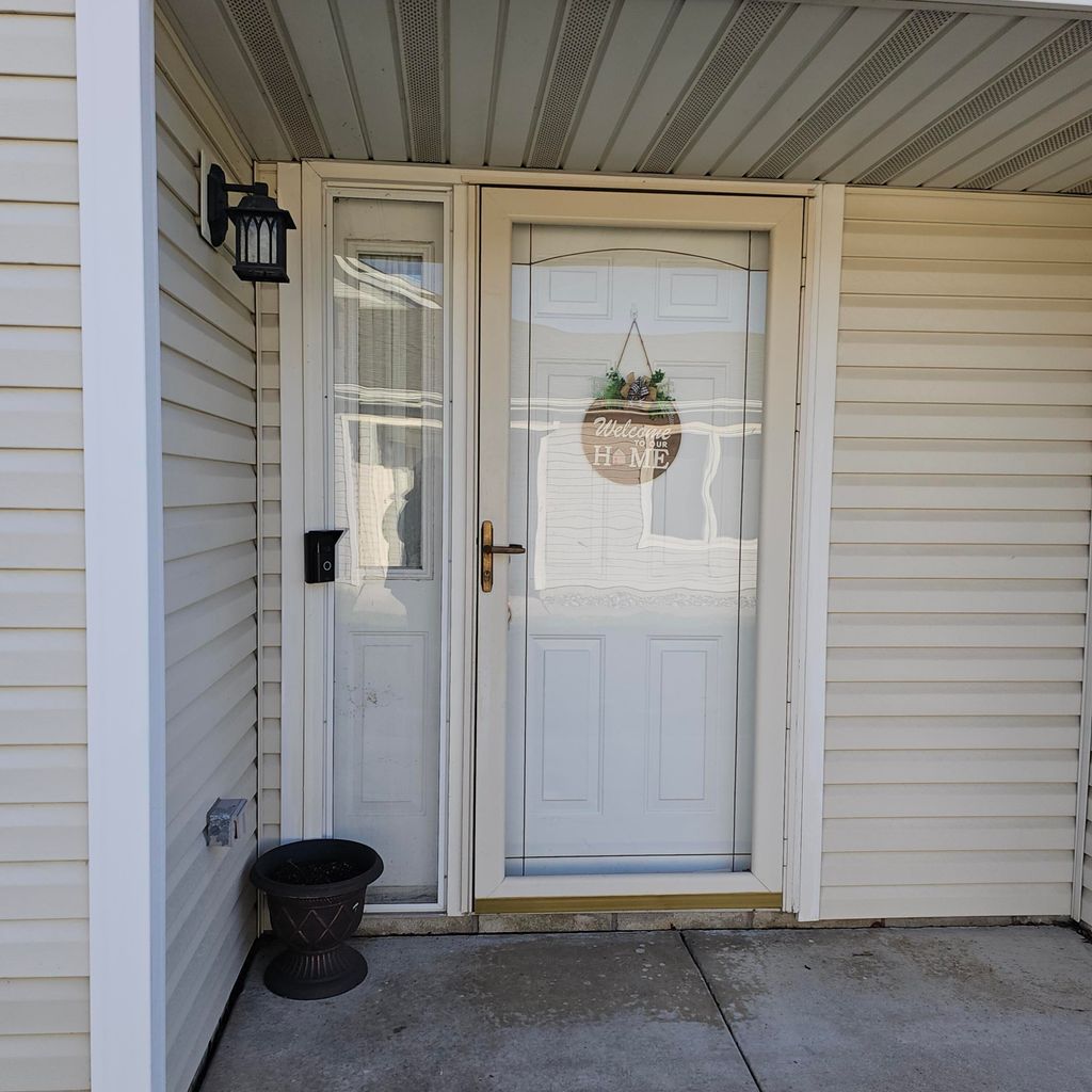 Photo of 9991 Hunters Run, Saint John, IN 46373 (MLS # 835921)