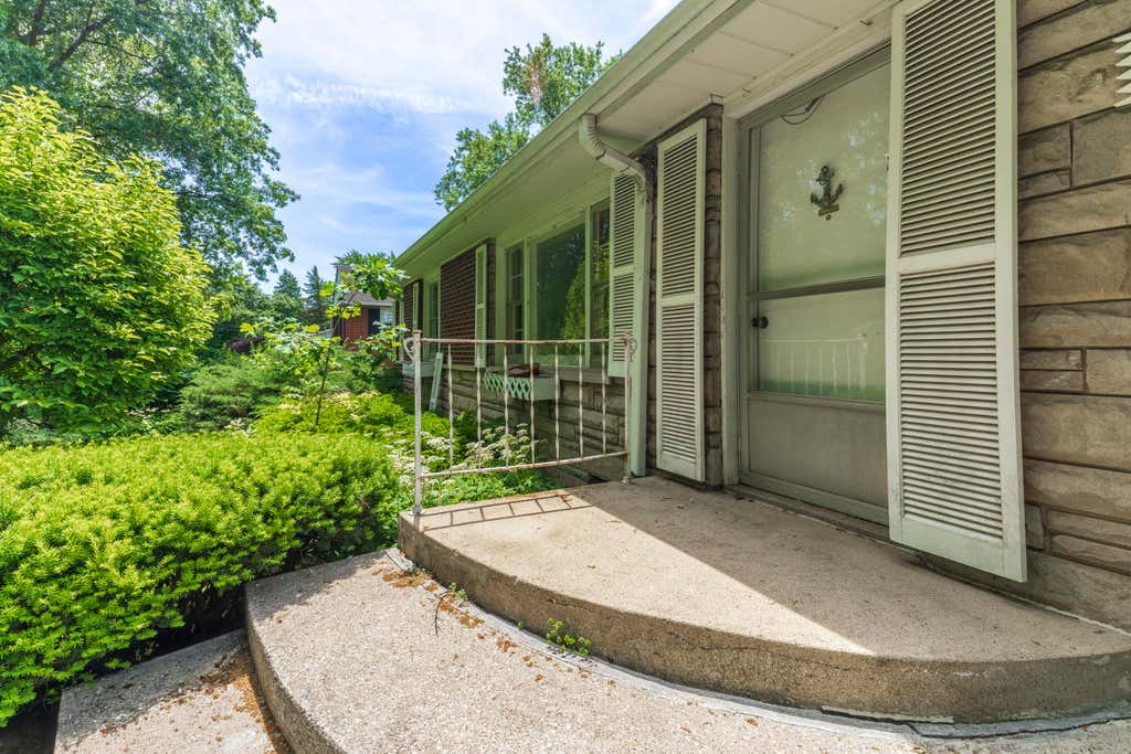 Photo of 8570 Mattson Drive, Saint John, IN 46373 (MLS # 840348)