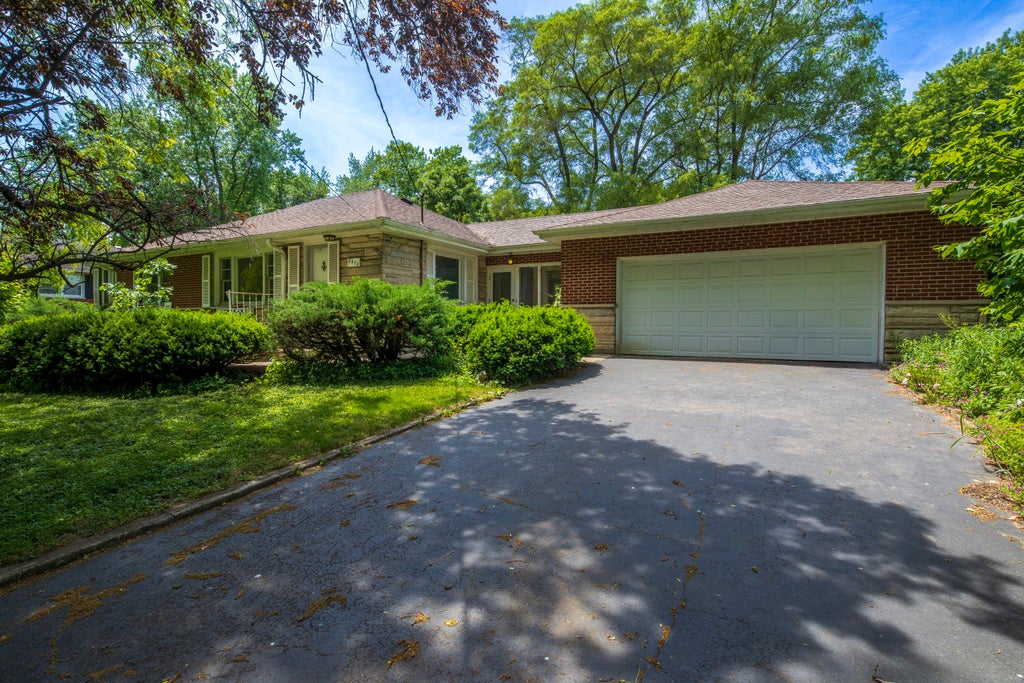 Photo of 8570 Mattson Drive, Saint John, IN 46373 (MLS # 840348)