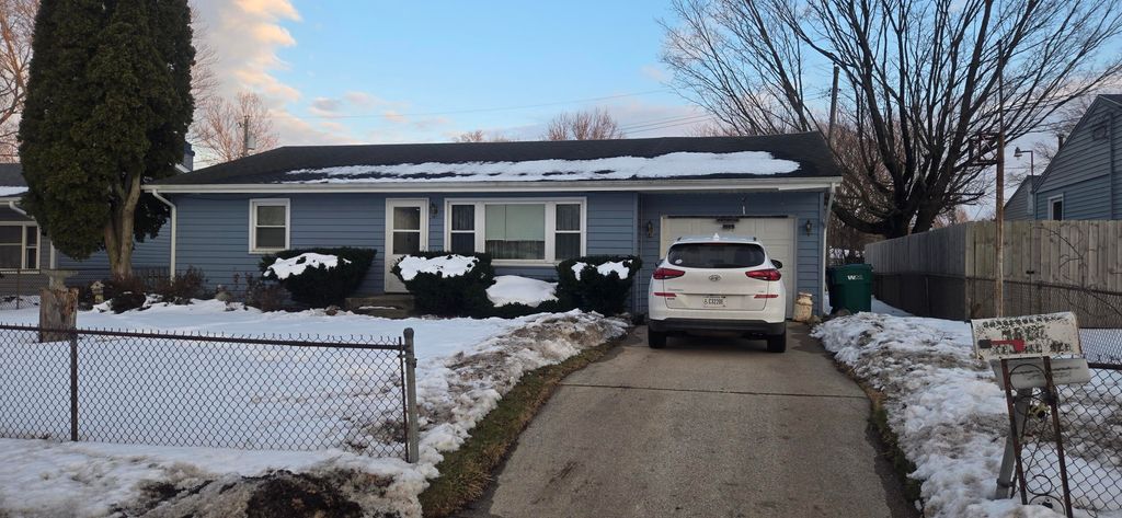 Photo of 1507 Federal Avenue, La Porte, IN 46350 (MLS # 834072)