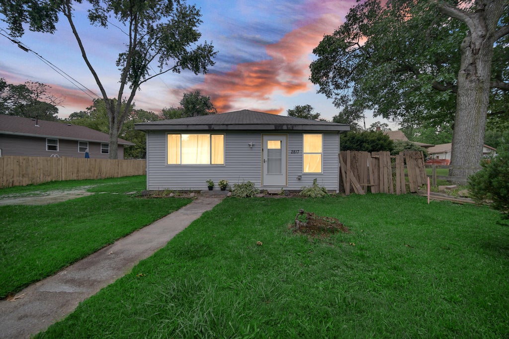 Photo of 2817 Beverly Drive, Gary, IN 46408 (MLS # 843602)