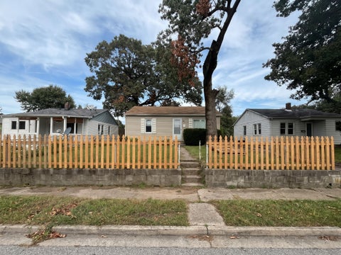4152 Park Avenue, Lake Station, IN 46405 - #: 846390