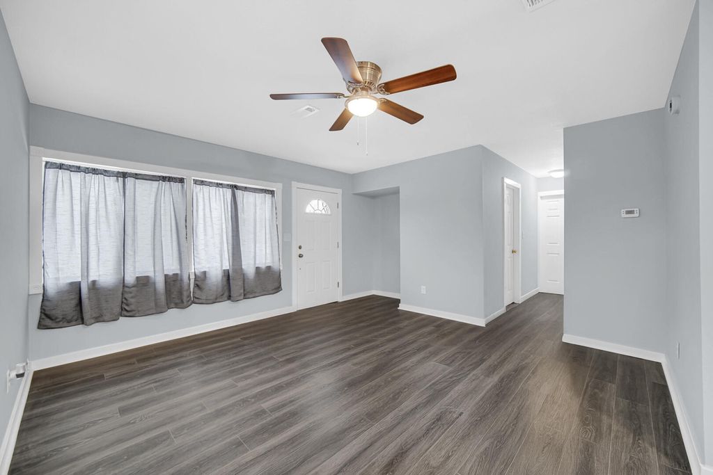 Photo of 436 E 47th Place, Gary, IN 46409 (MLS # 832398)