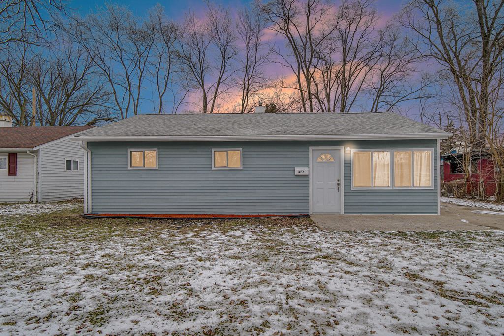 Photo of 436 E 47th Place, Gary, IN 46409 (MLS # 832398)