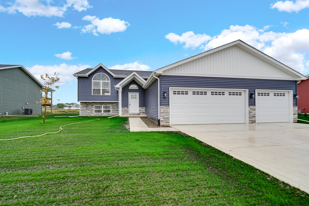 Photo of 5851 Grand Slam Avenue, Portage, IN 46368 (MLS # 846259)