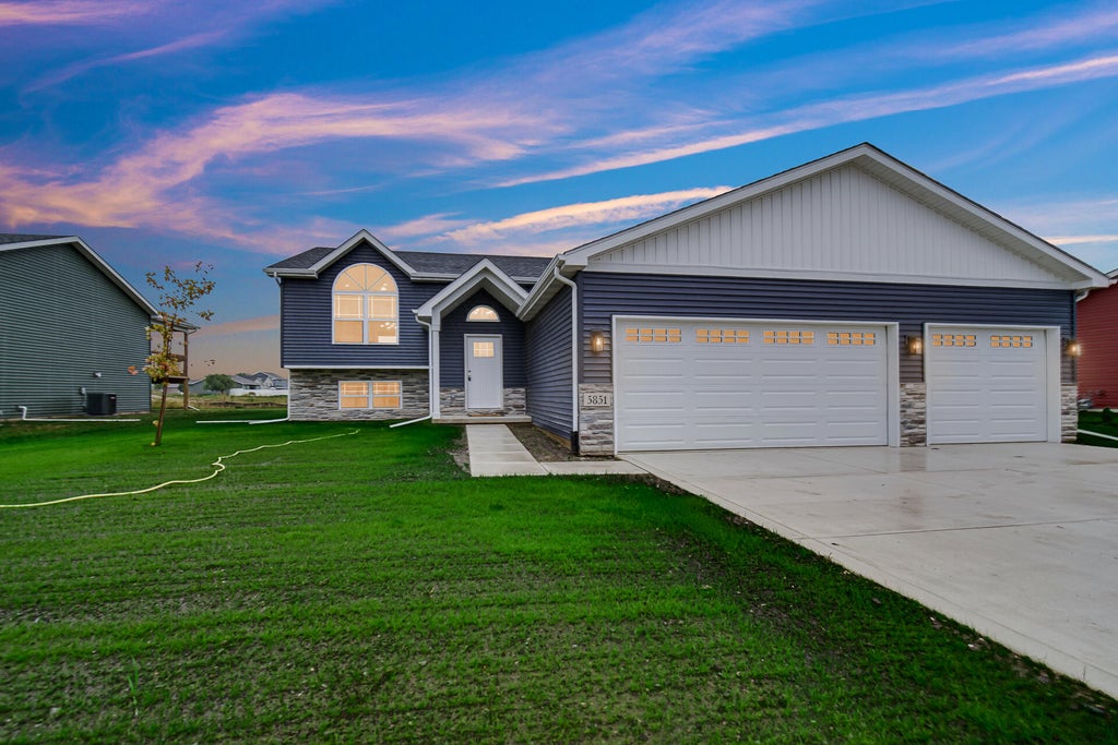 Photo of 5851 Grand Slam Avenue, Portage, IN 46368 (MLS # 846259)