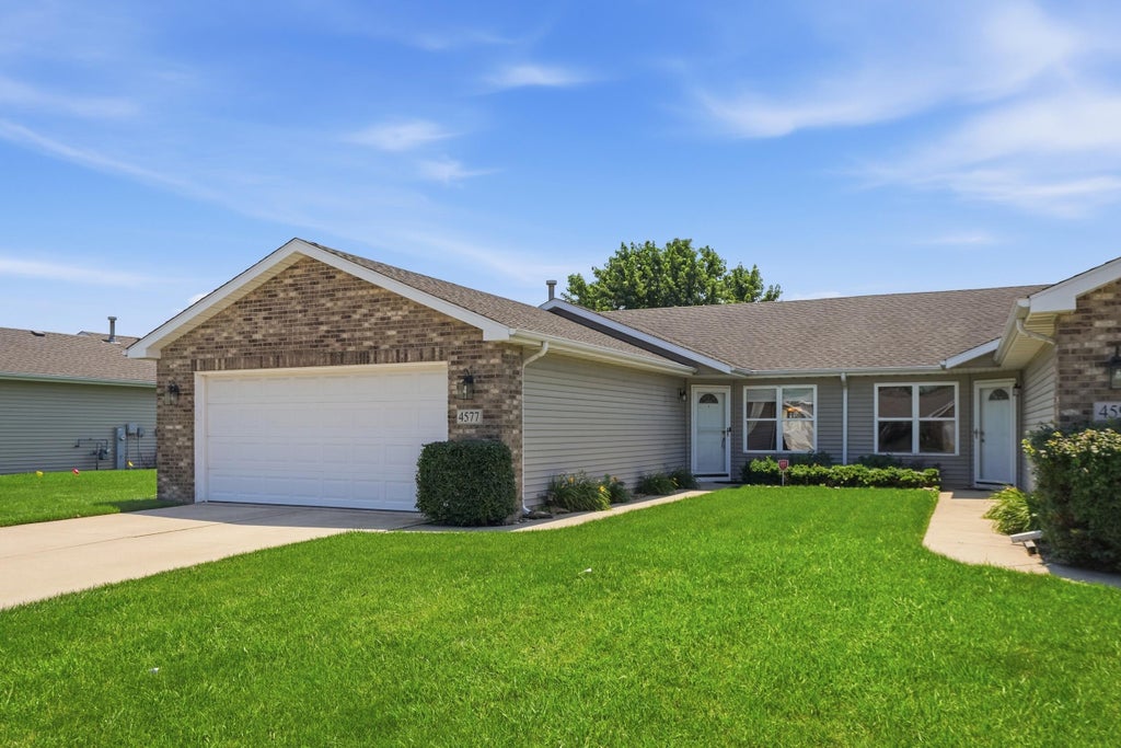 Photo of 4577 W 73rd Court, Merrillville, IN 46410 (MLS # 841970)