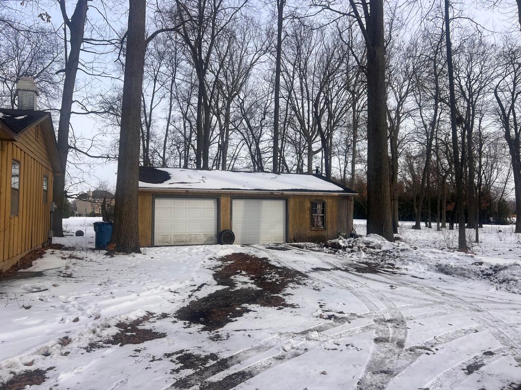 Photo of 645 S 150 E, Kouts, IN 46347 (MLS # 833830)