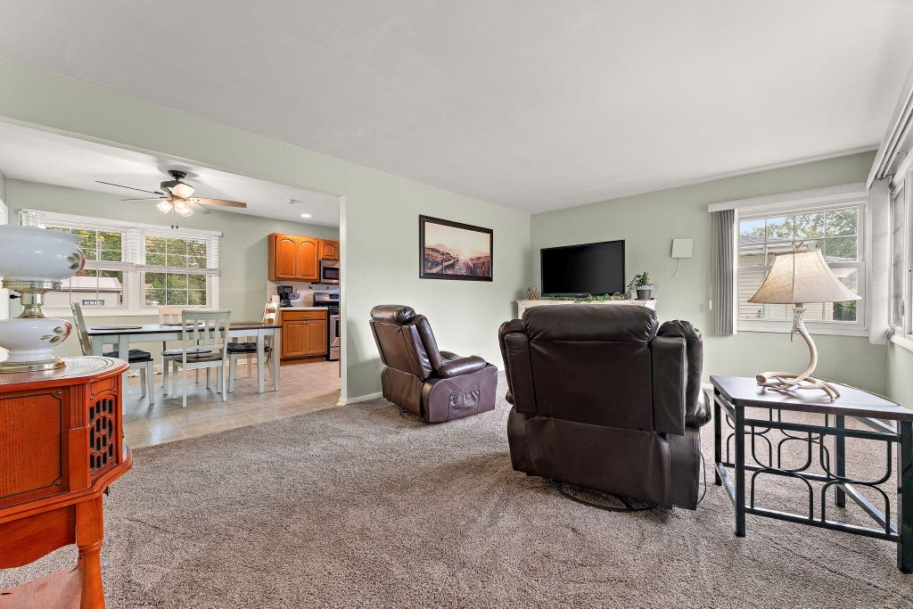 Photo of 522 Park Avenue, Chesterton, IN 46304 (MLS # 846149)
