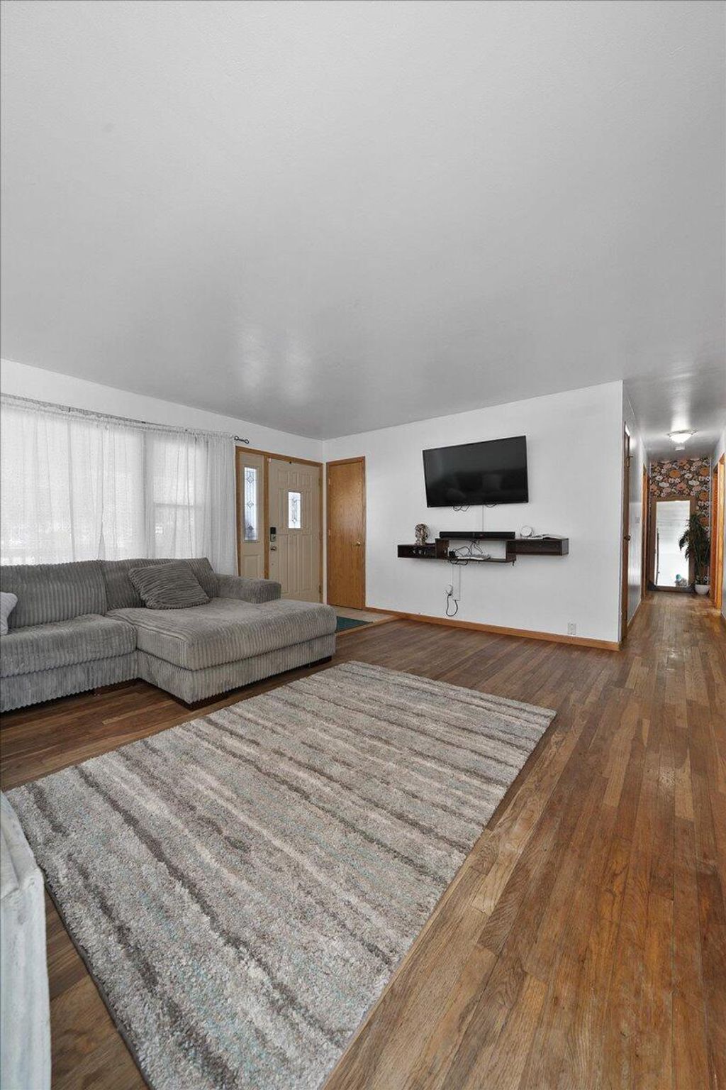 Photo of 5471 W 78th Lane, Schererville, IN 46375 (MLS # 833400)