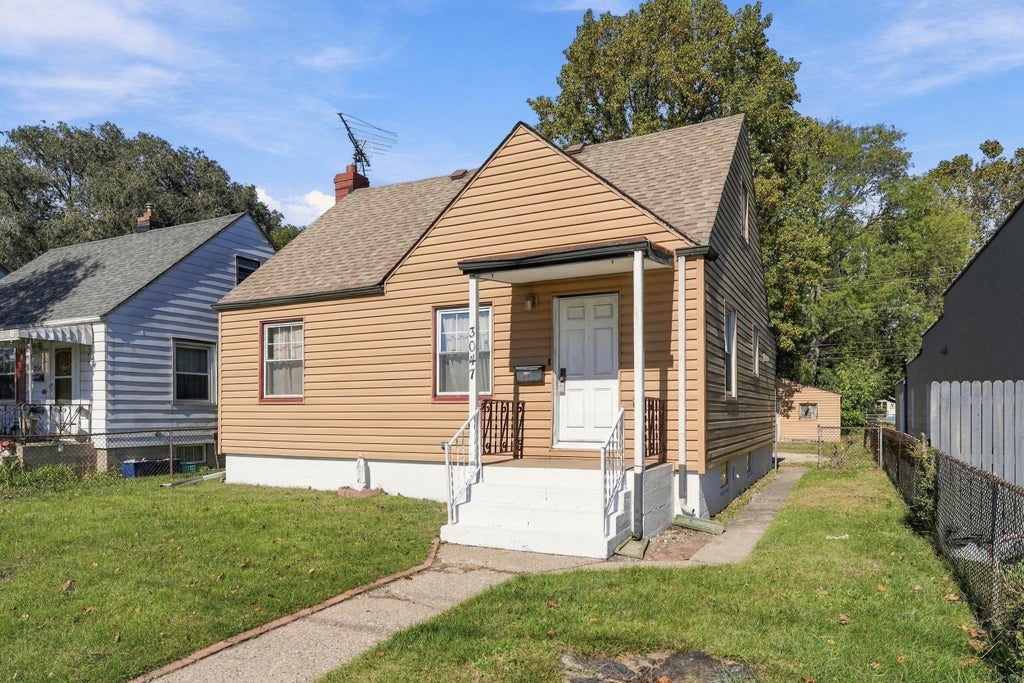 Photo of 3047 E 165th Street, Hammond, IN 46323 (MLS # 847229)
