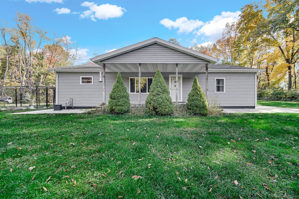 Photo of 443 N 700 W, La Porte, IN 46350 (MLS # 847350)