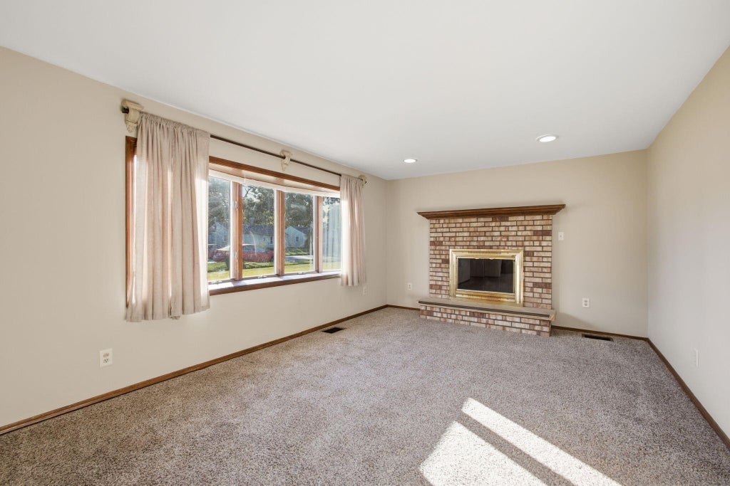 Photo of 230 N Arbogast Street, Griffith, IN 46319 (MLS # 846839)
