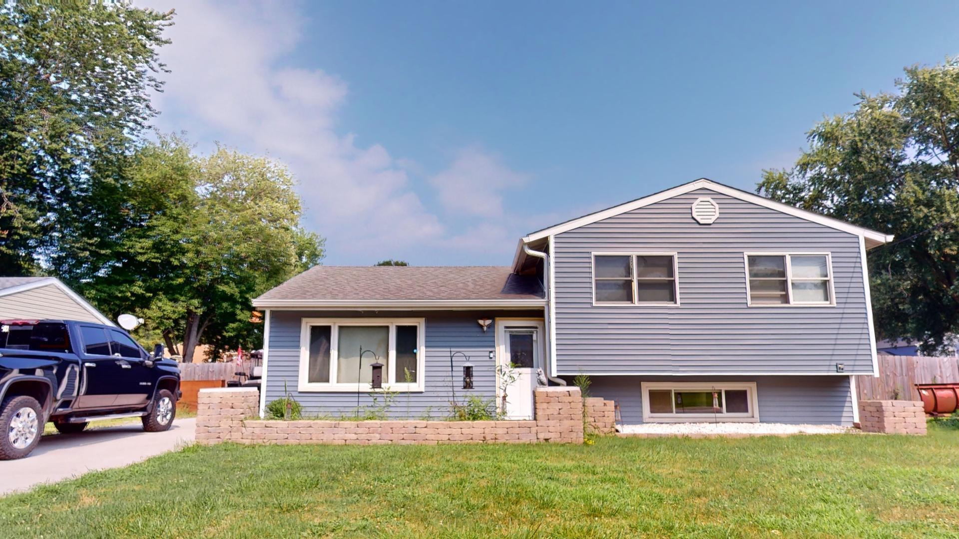 View Chesterton, IN 46304 house