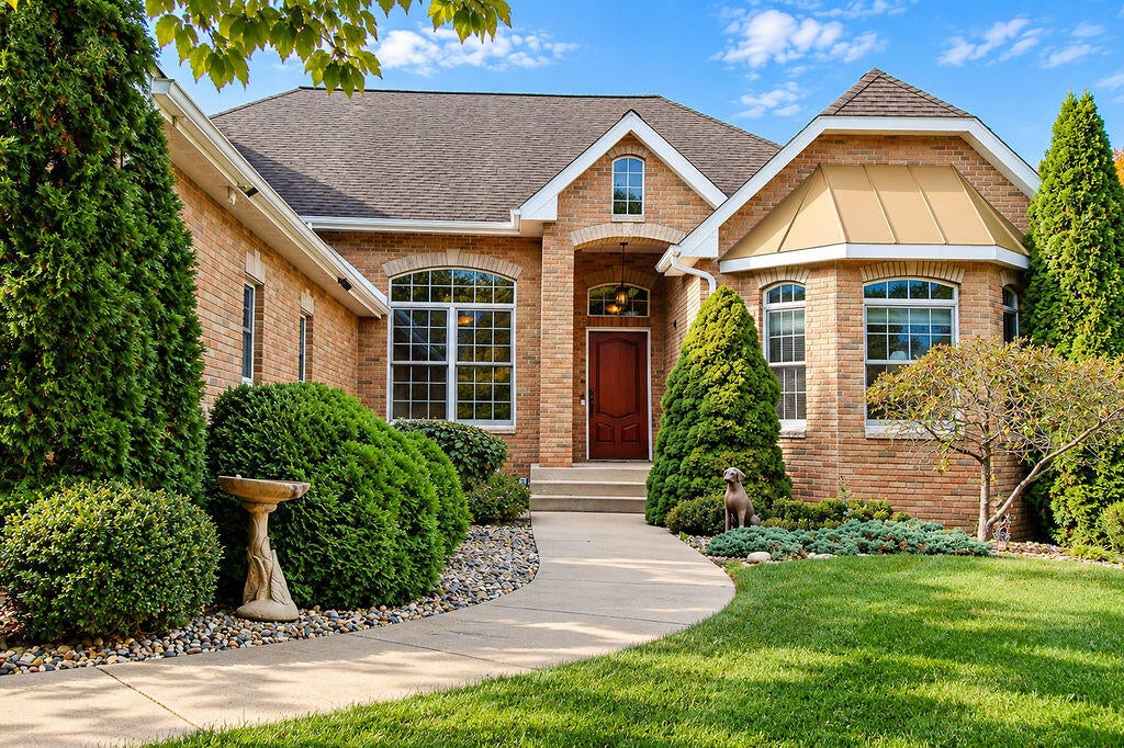 Photo of 2702 Hogan Avenue, La Porte, IN 46350 (MLS # 846955)