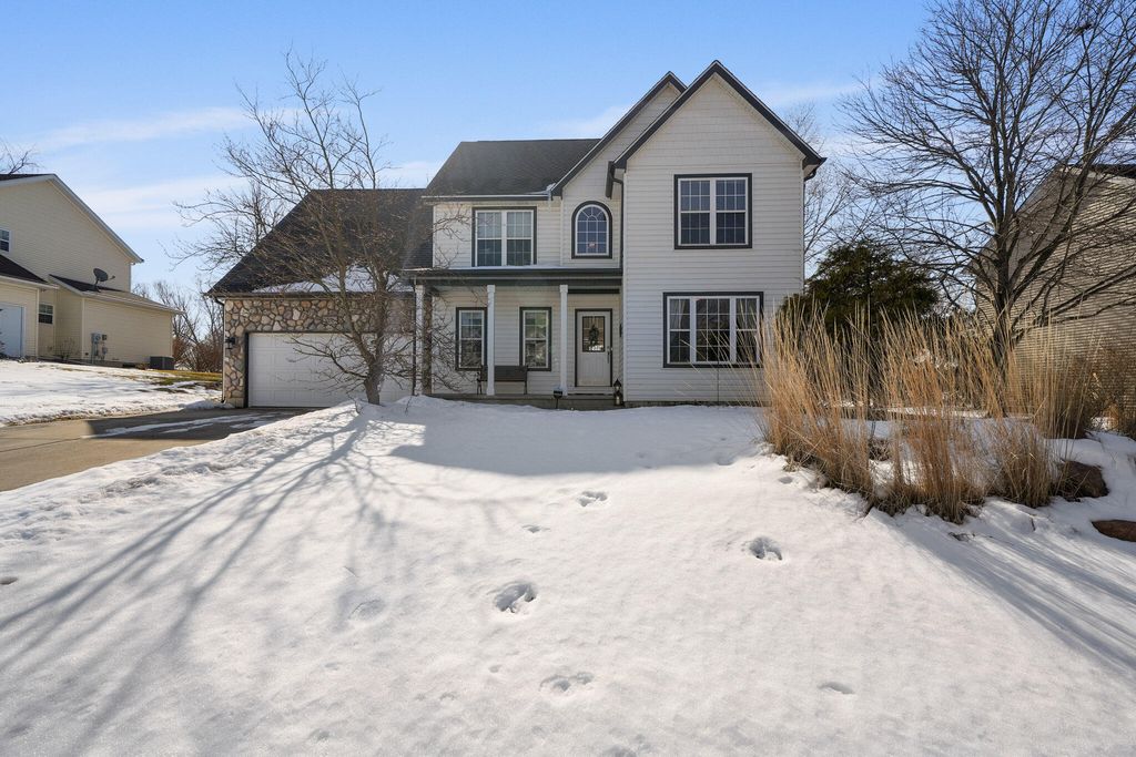 Photo of 266 Kincraig Drive, Valparaiso, IN 46385 (MLS # 834159)