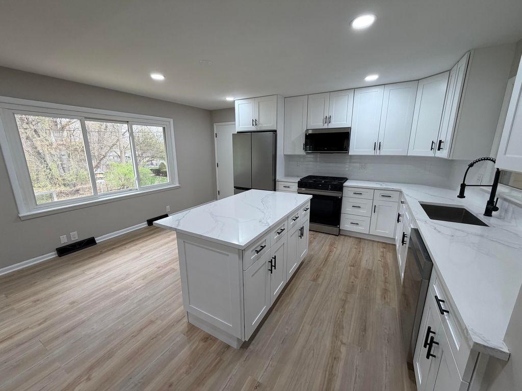 Photo of 603 W 13th Street, La Porte, IN 46350 (MLS # 836985)