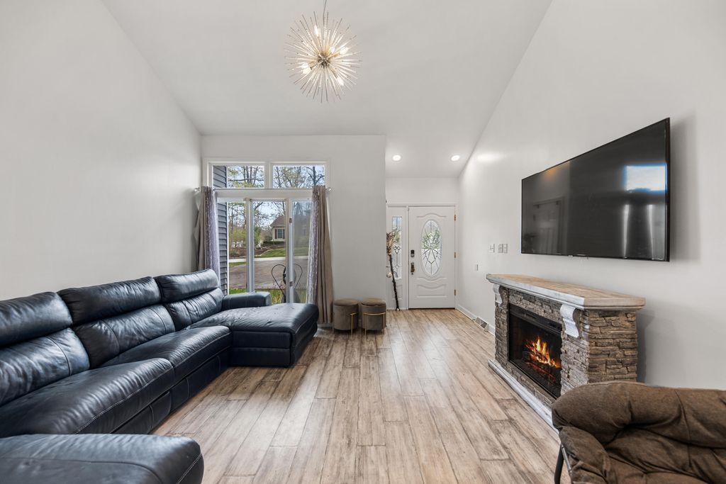 Photo of 8674 Durbin Lane, Crown Point, IN 46307 (MLS # 837958)