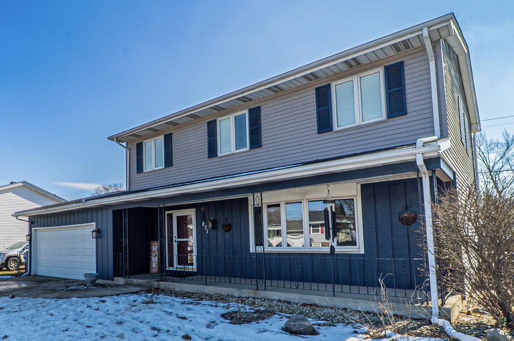 Photo of 231 Minter Drive, Griffith, IN 46319 (MLS # 834100)