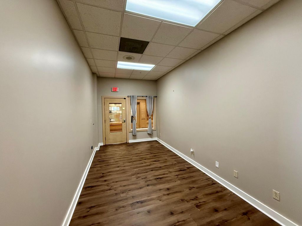 Photo of 150 W Lincolnway #3003, Valparaiso, IN 46383 (MLS # 838962)