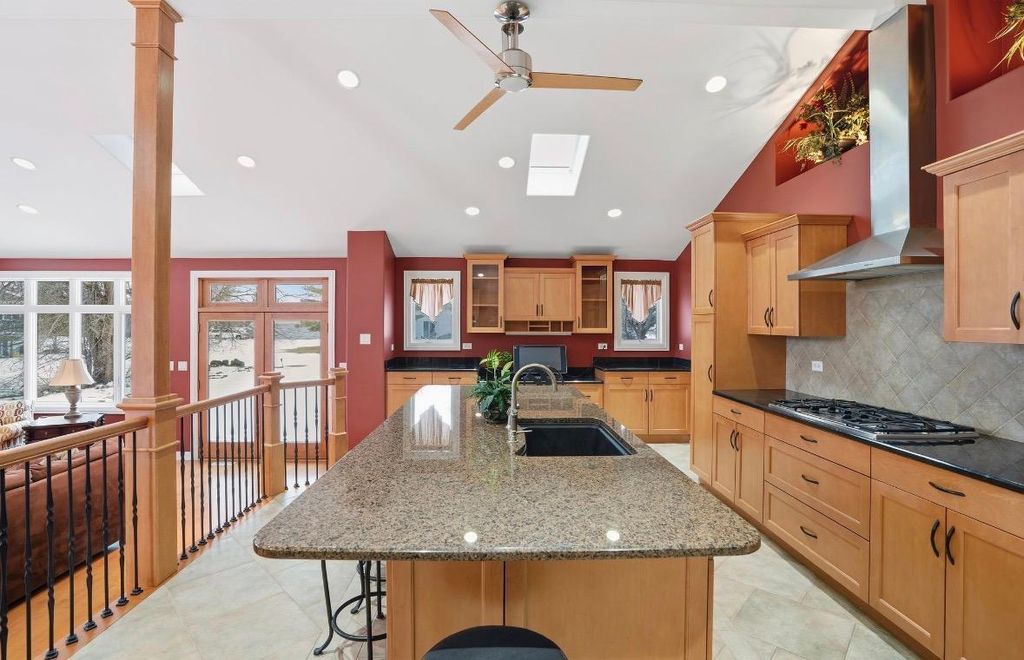 Photo of 1527 Tanglewood Drive, Schererville, IN 46375 (MLS # 834923)