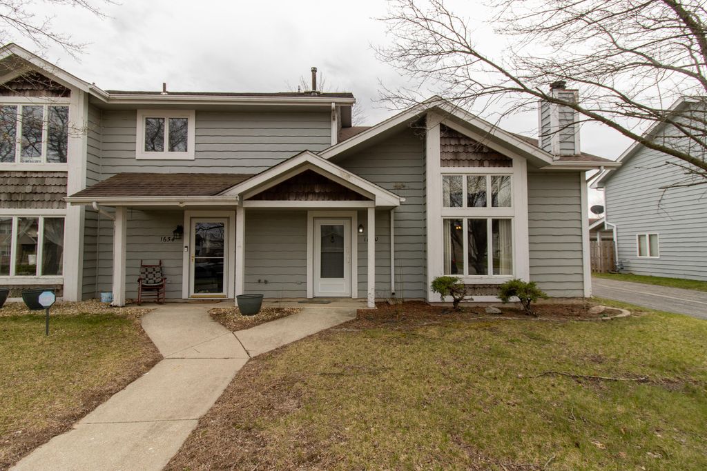 Photo of 1650 Heritage Drive, Lowell, IN 46356 (MLS # 836072)