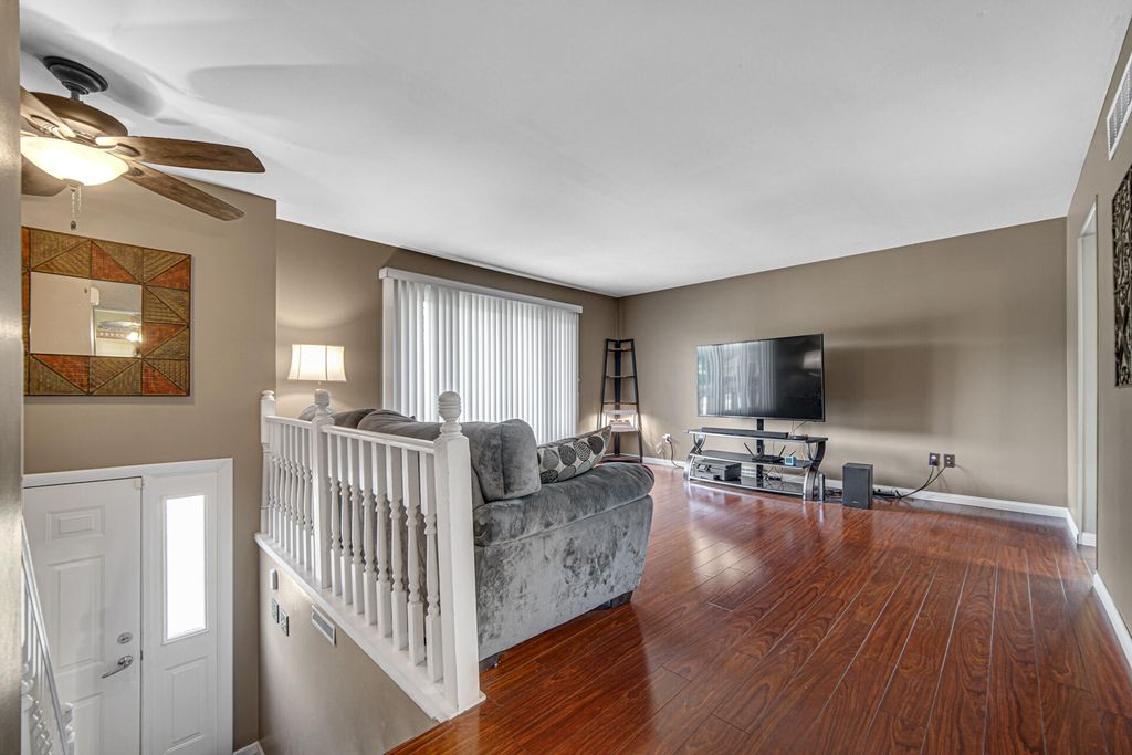 Photo of 13747 W 92nd Court, Saint John, IN 46373 (MLS # 829448)