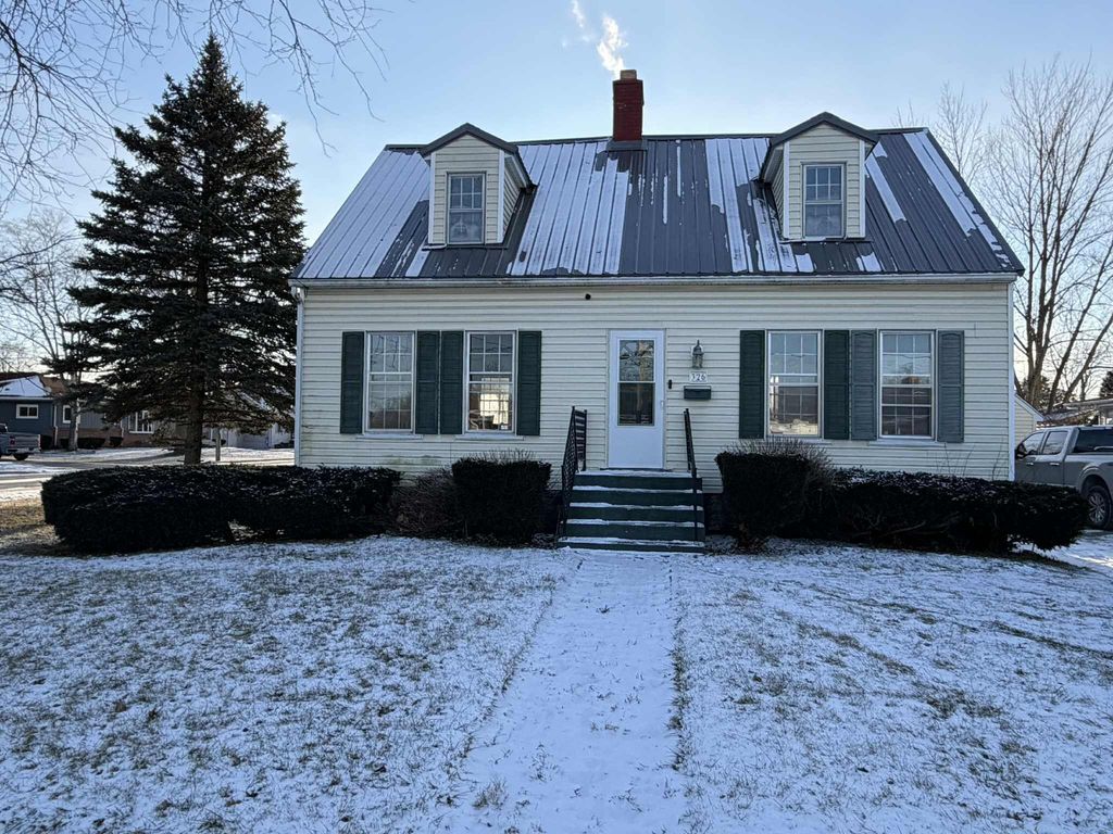 Photo of 326 S Home Avenue, Rensselaer, IN 47978 (MLS # 833004)