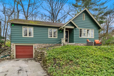 17 Angle Road, Michiana Shores, IN 46360 - #: 820042