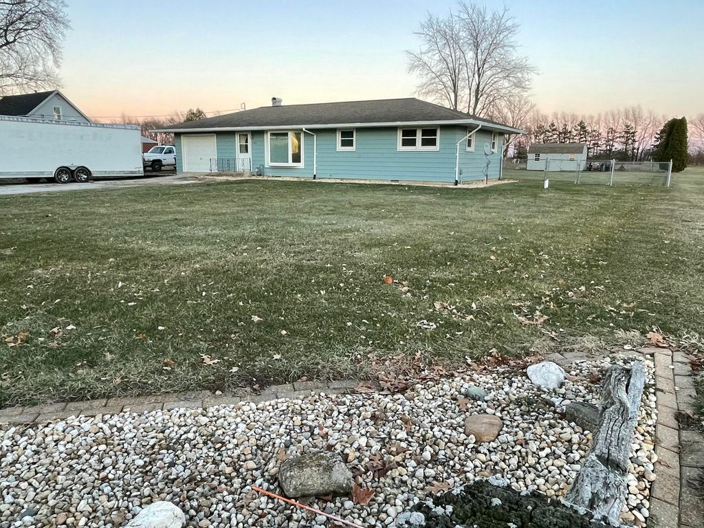 Photo of 14233 S 1050 W, Wanatah, IN 46390 (MLS # 832145)