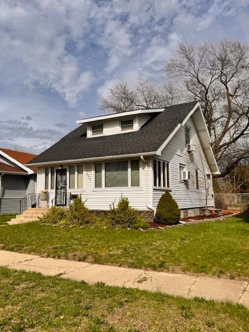 Photo of 3905 Madison Street, Gary, IN 46408 (MLS # 837019)