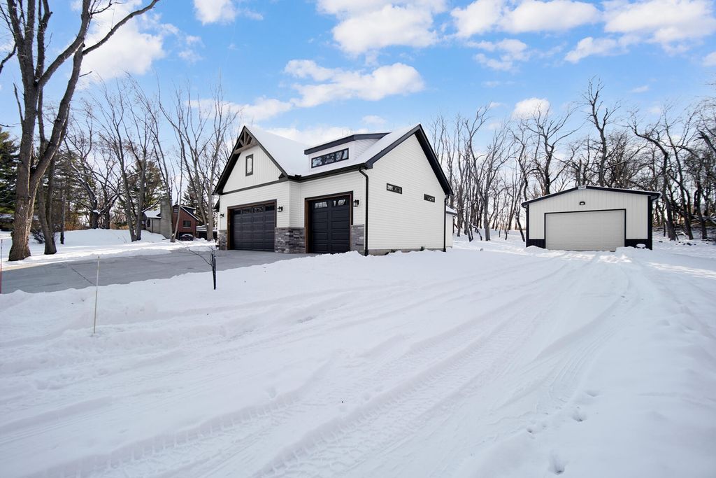 Photo of 212 N 600 W, Valparaiso, IN 46385 (MLS # 831706)