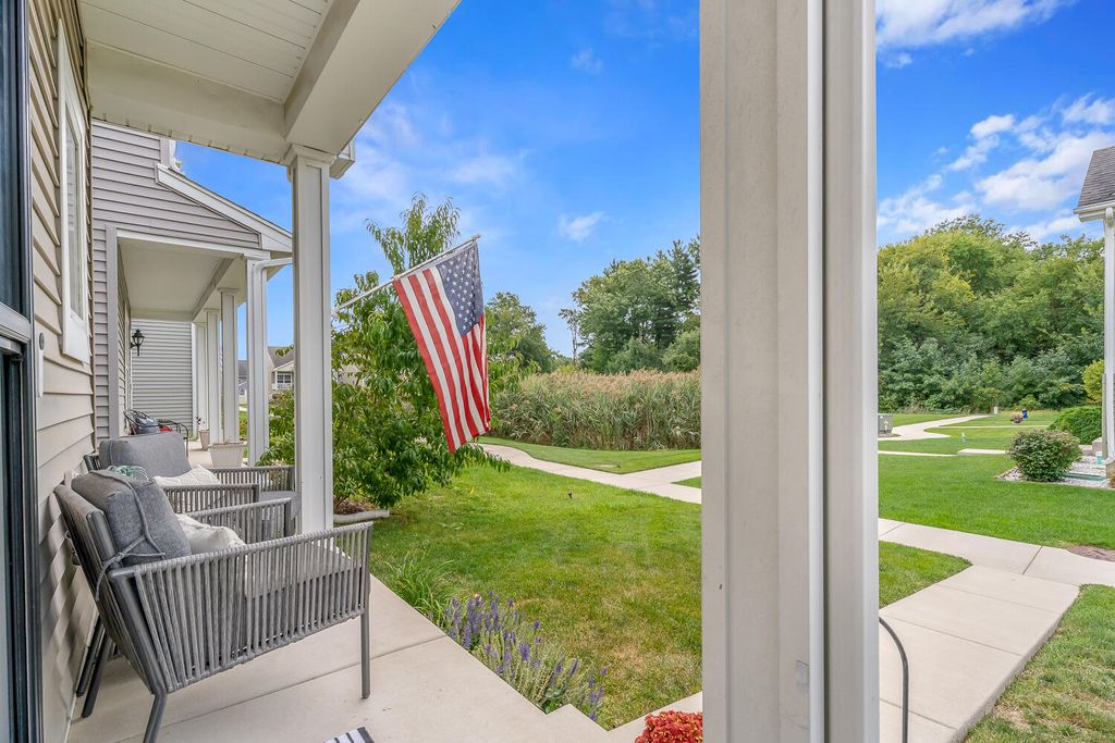 Photo of 2725 W 127th Lane, Crown Point, IN 46307 (MLS # 835647)