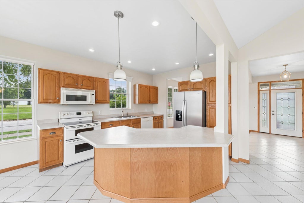 Photo of 6976 Squirrel Creek Avenue, Portage, IN 46368 (MLS # 843113)