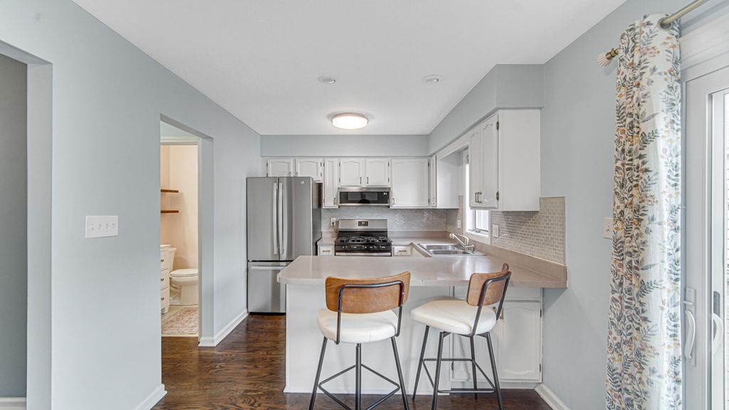 Photo of 771 Kenmare Parkway, Crown Point, IN 46307 (MLS # 839977)