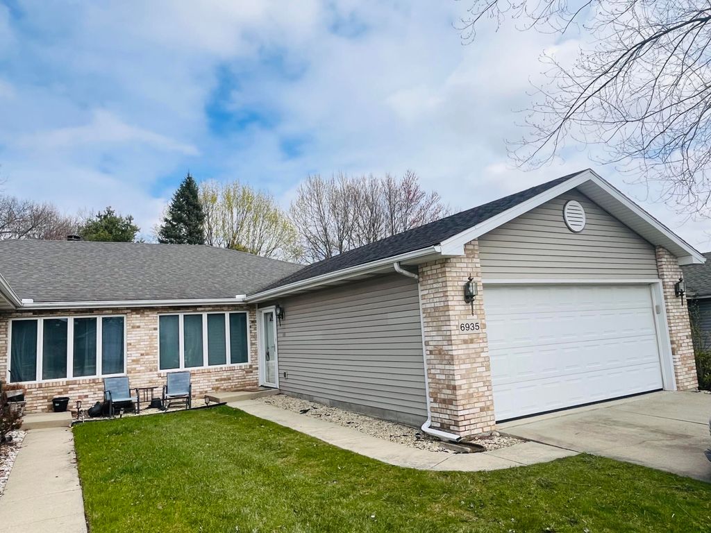 Photo of 6935 Swan Lane, Schererville, IN 46375 (MLS # 836927)