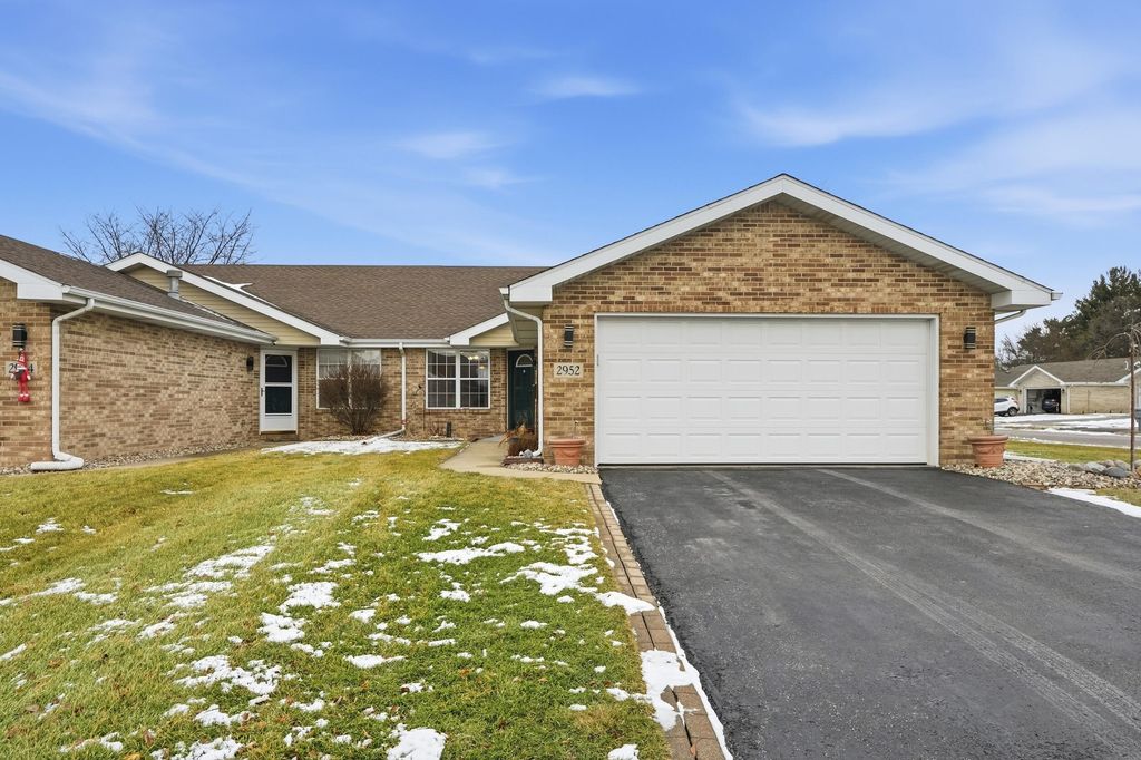 Photo of 2952 Freedom Circle, Crown Point, IN 46307 (MLS # 833115)
