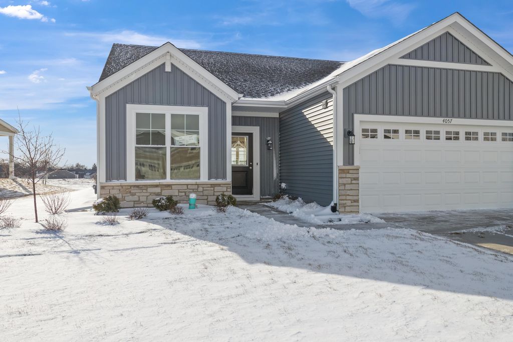 Photo of 4057 Reflection Place, Valparaiso, IN 46385 (MLS # 833653)