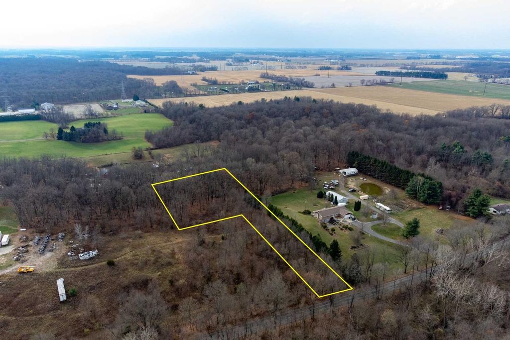 Photo of 6798 E 350 N, Rolling Prairie, IN 46371 (MLS # 833499)