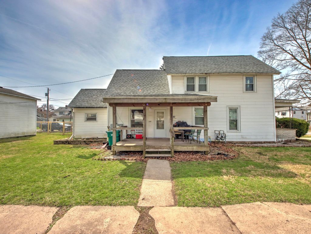Photo of 1102 Detroit Street, La Porte, IN 46350 (MLS # 835847)