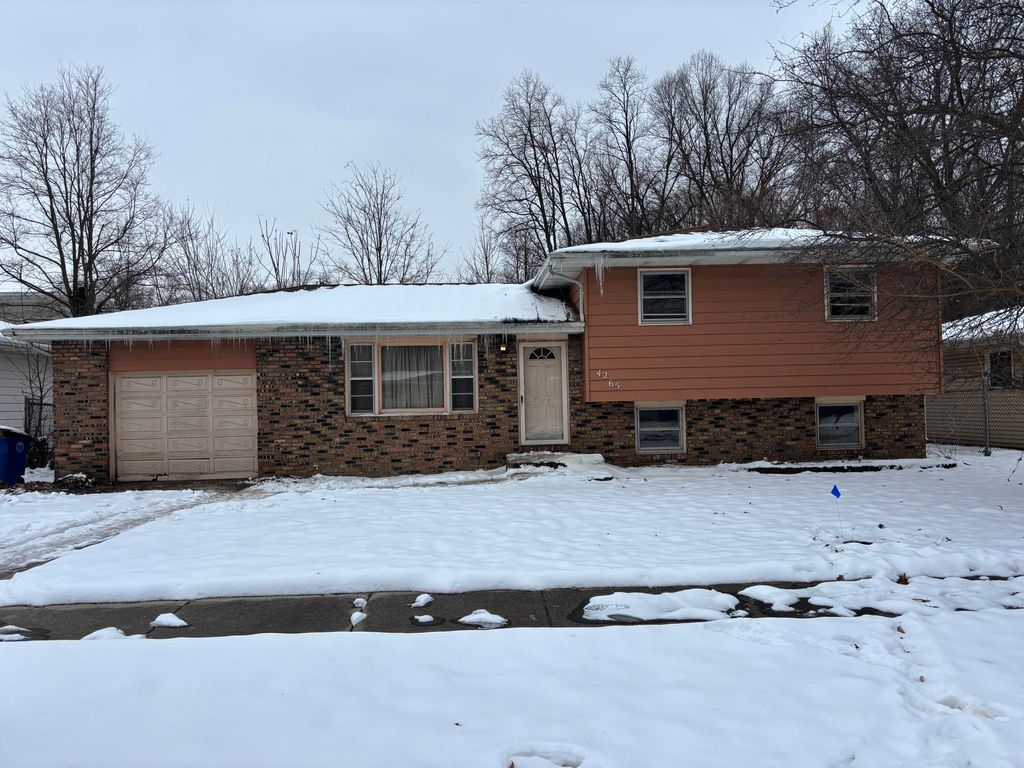 Photo of 4265 E 28th Avenue, Lake Station, IN 46405 (MLS # 831689)